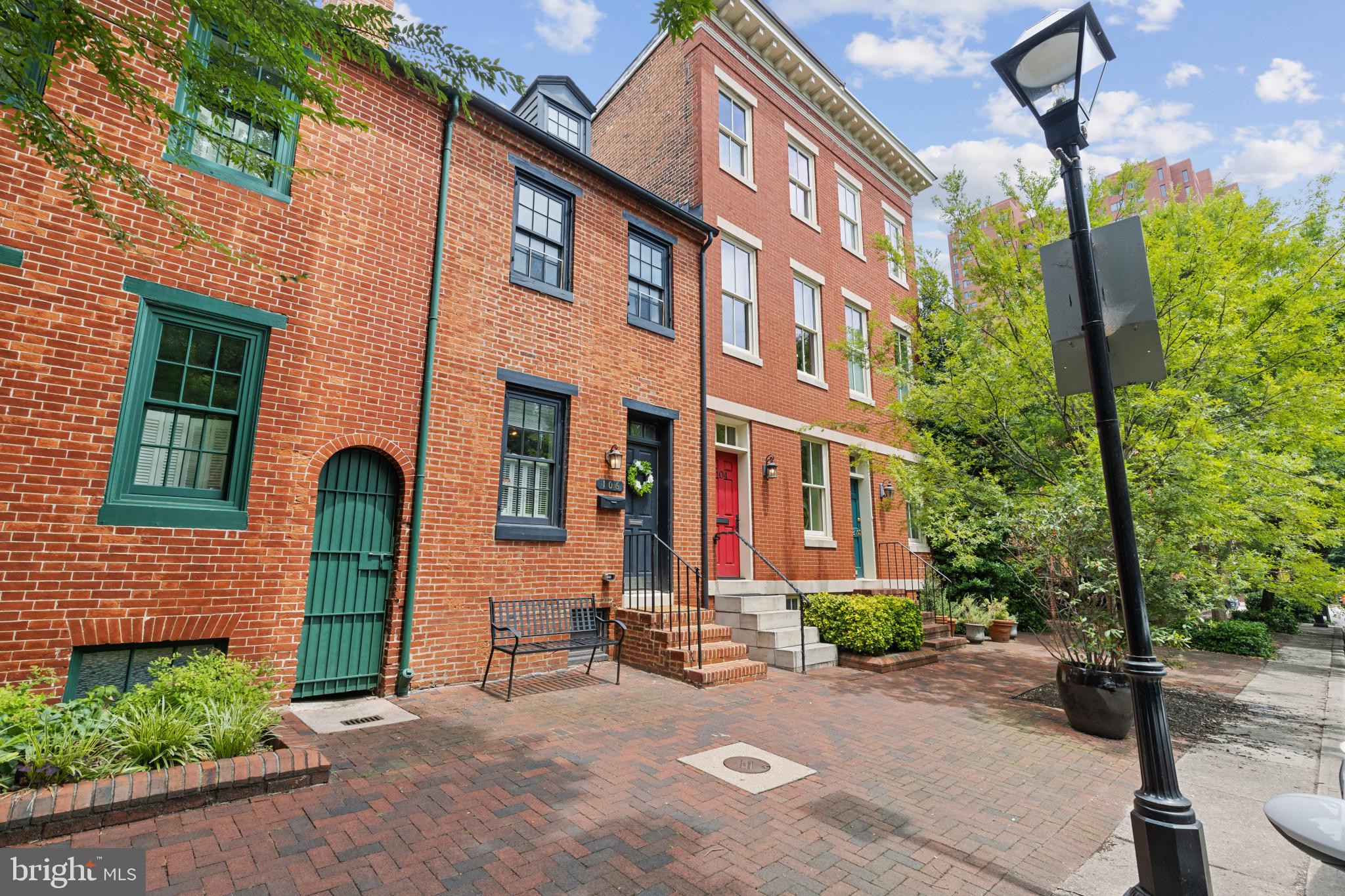 106 West Lee Street Baltimore, MD 21201 - Photo 2 of 37 Beautiful tree lined street
