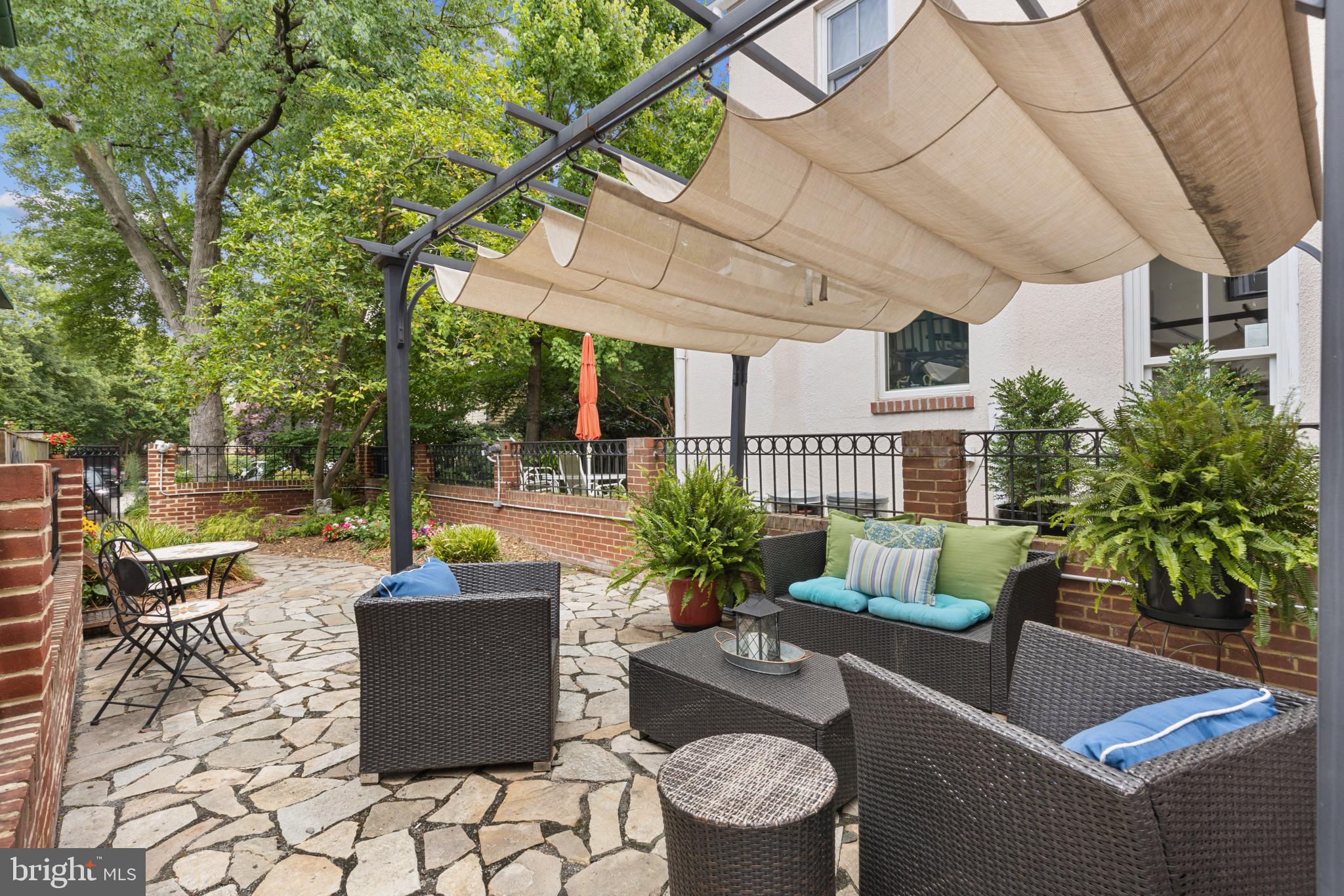 106 West Lee Street Baltimore, MD 21201 - Photo 33 of 37 Patio