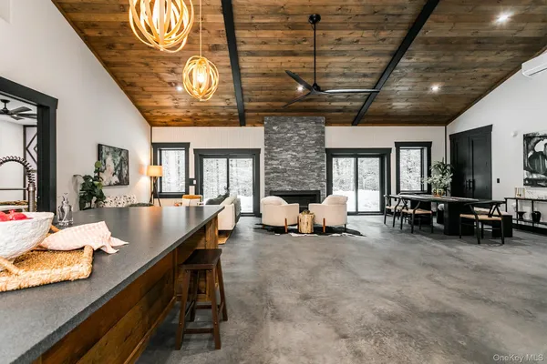 $899,000 | 805 Kripplebush Road, Accord, NY 12404
