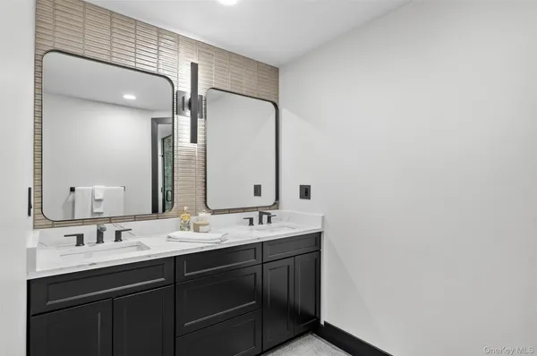 $899,000 | 805 Kripplebush Road, Accord, NY 12404