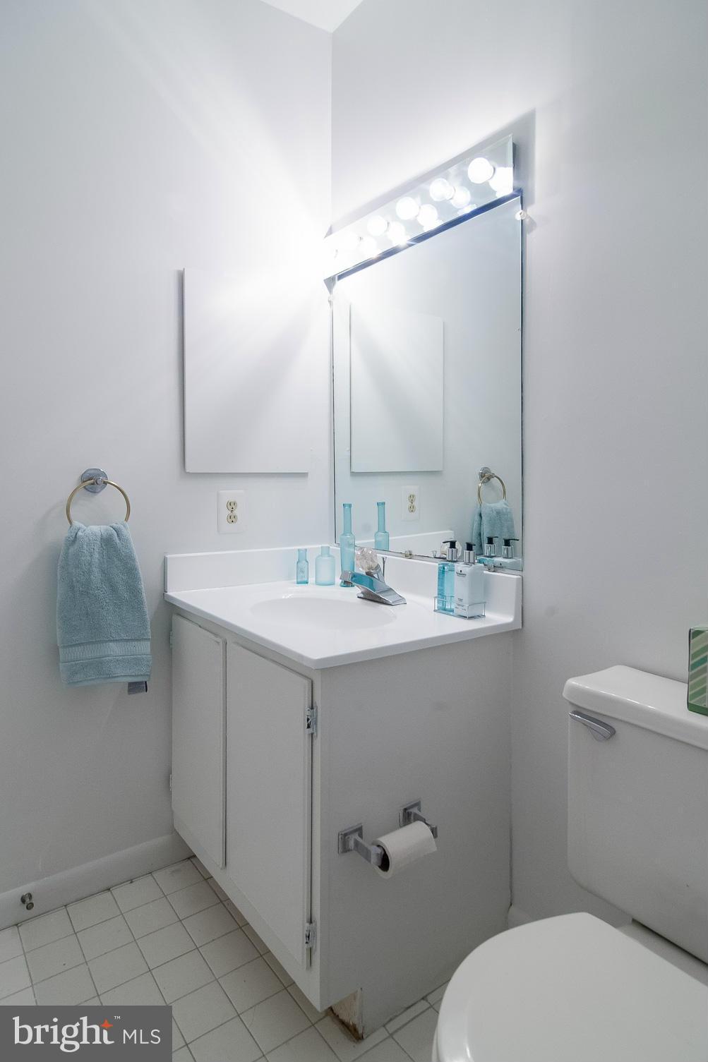 427 George Street Baltimore, MD 21201 - Photo 21 of 27 Bath