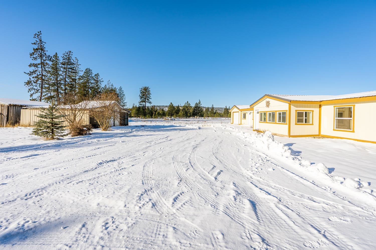 4594 Highway 231 Springdale, WA 99173 - Photo 6 of 42 Gallery Image 6