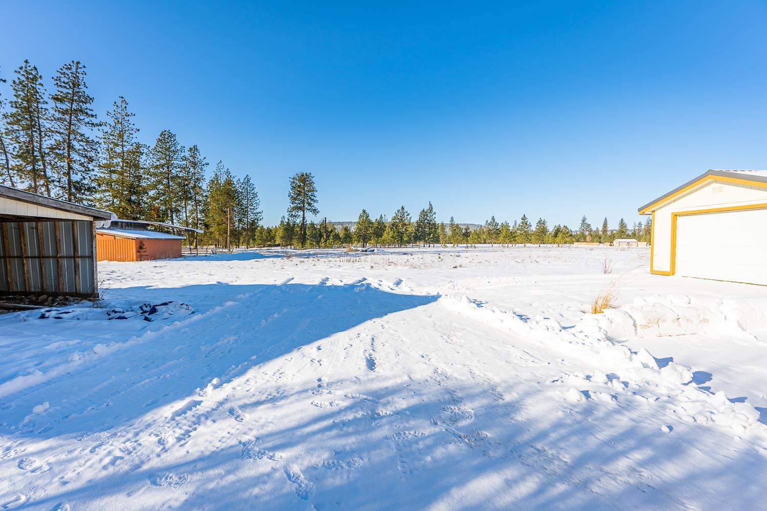 4594 Highway 231 Springdale, WA 99173 - Photo 9 of 42 Gallery Image 9