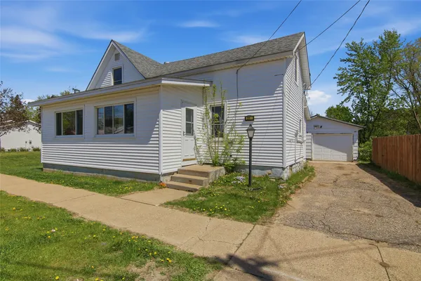 $120,000 | 319 Park Street, Augusta, WI 54722