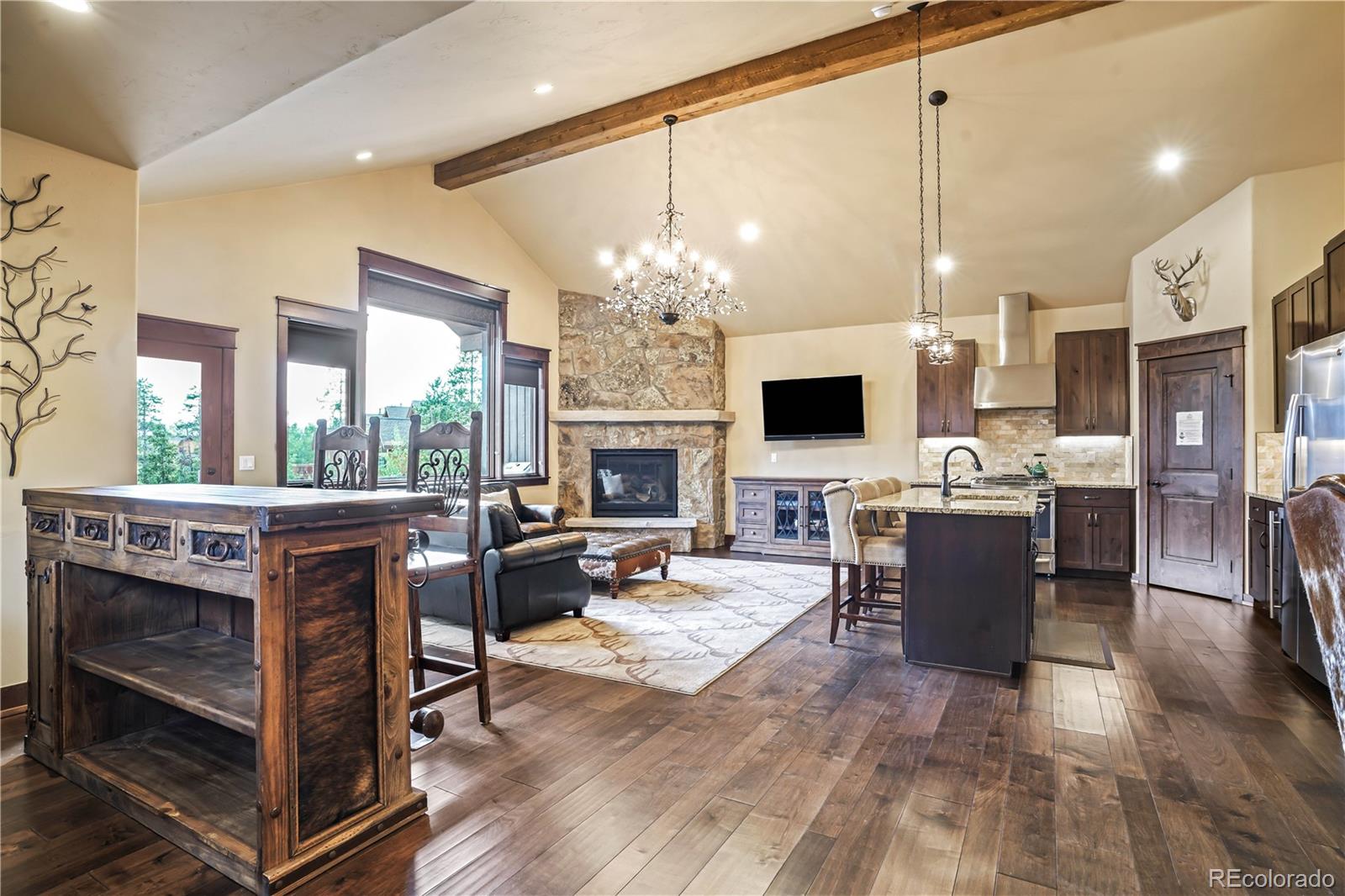 96 Erickson Loop Dillon, CO 80435 - Photo 3 of 23 Gallery Image 3