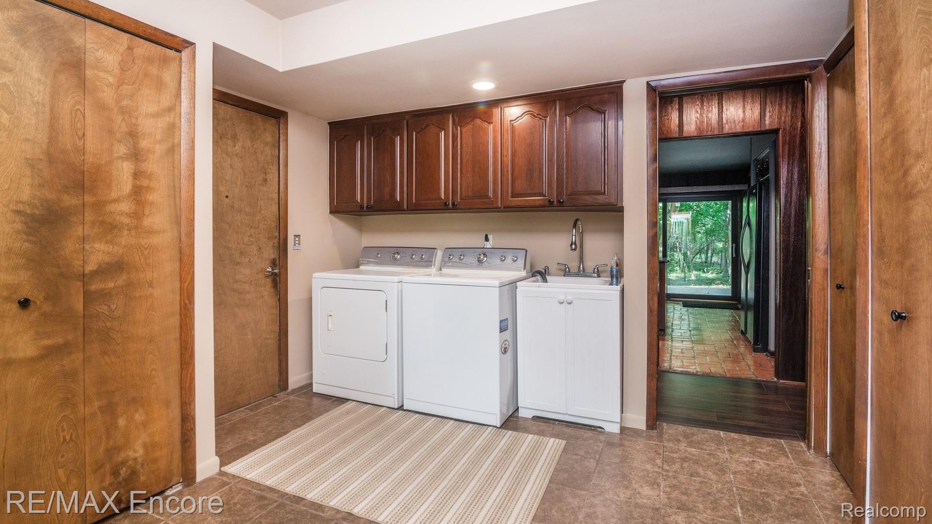 1177 Burnham Road Bloomfield Hills, MI 48304 - Photo 48 of 75 048_58.jpg