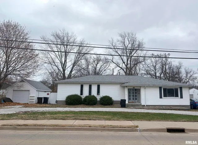 $189,900 | 2177 Washington Road, Washington, IL 61571