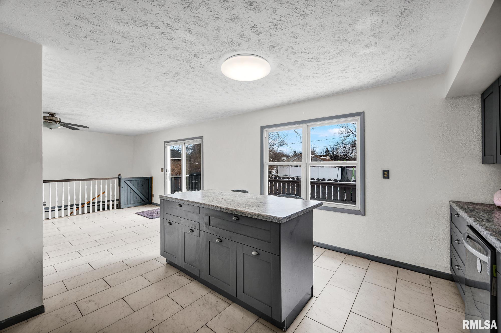 2177 Washington Road Washington, IL 61571 - Photo 18 of 60