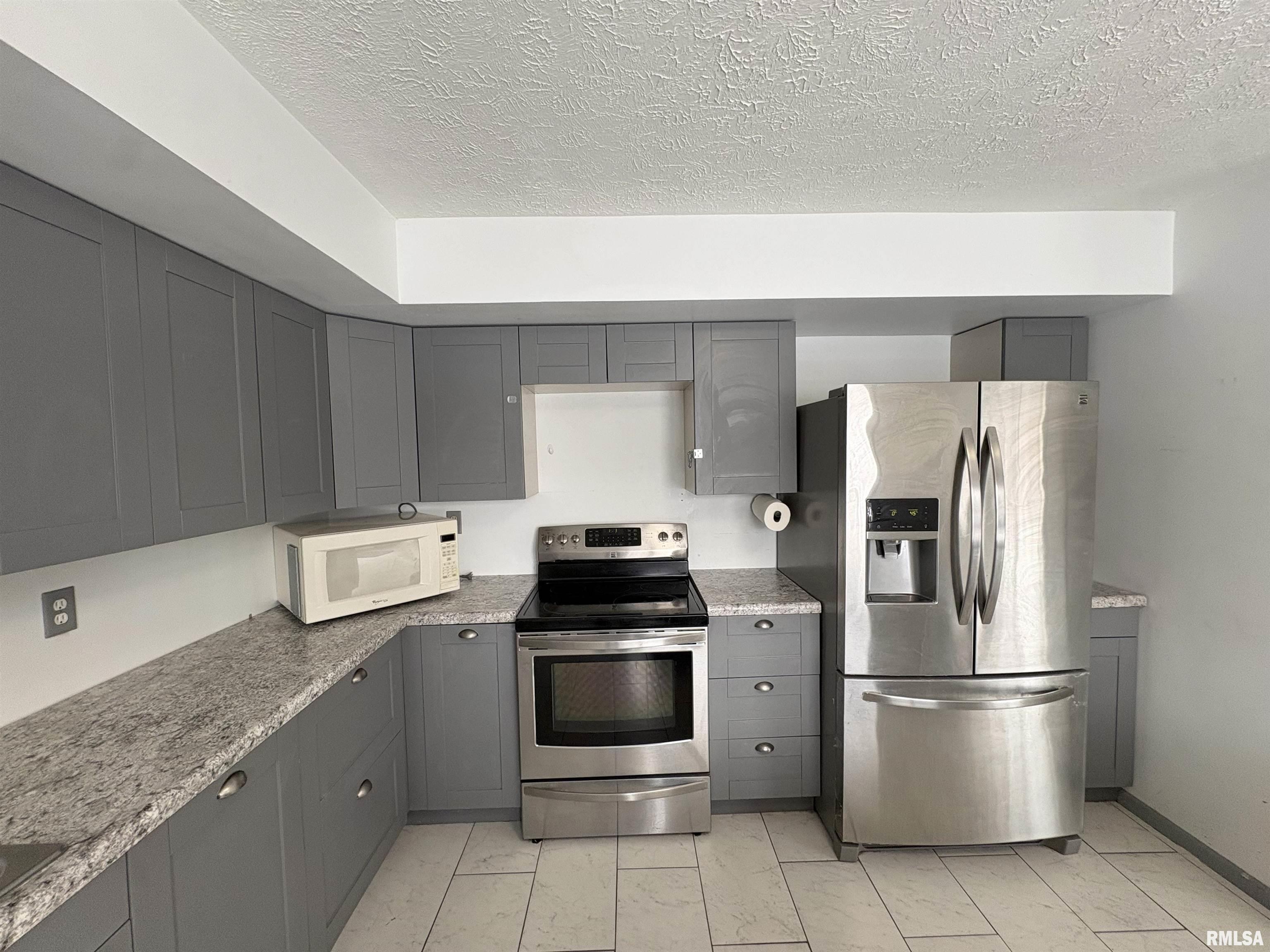 2177 Washington Road Washington, IL 61571 - Photo 21 of 60