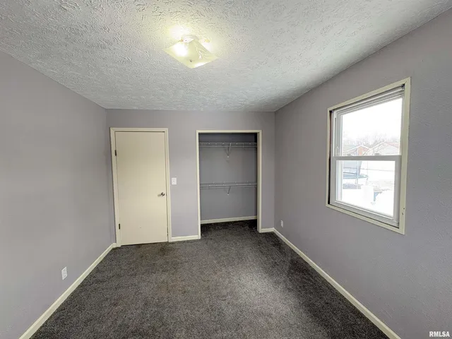 $189,900 | 2177 Washington Road, Washington, IL 61571