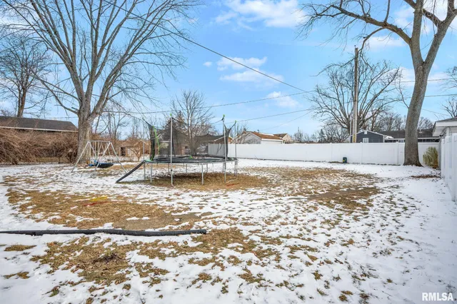 $189,900 | 2177 Washington Road, Washington, IL 61571