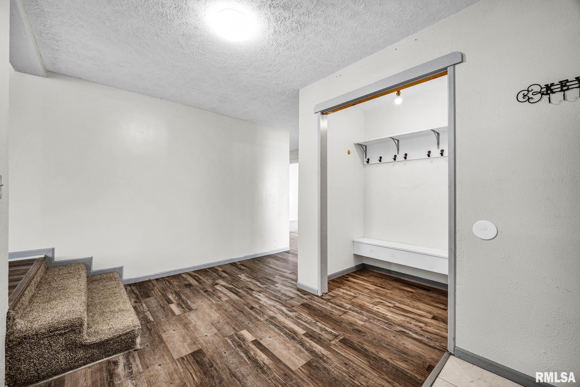 2177 Washington Road Washington, IL 61571 - Photo 8 of 60