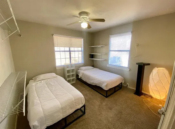 $1,625 | 5631 Arlington Park Drive, Dallas, TX 75235