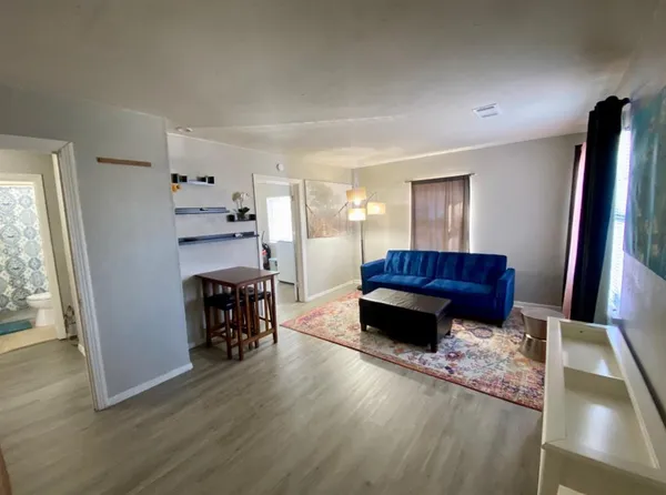 $1,625 | 5631 Arlington Park Drive, Dallas, TX 75235