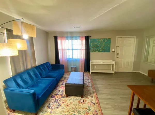 $1,625 | 5631 Arlington Park Drive, Dallas, TX 75235