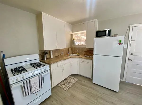 $1,625 | 5631 Arlington Park Drive, Dallas, TX 75235