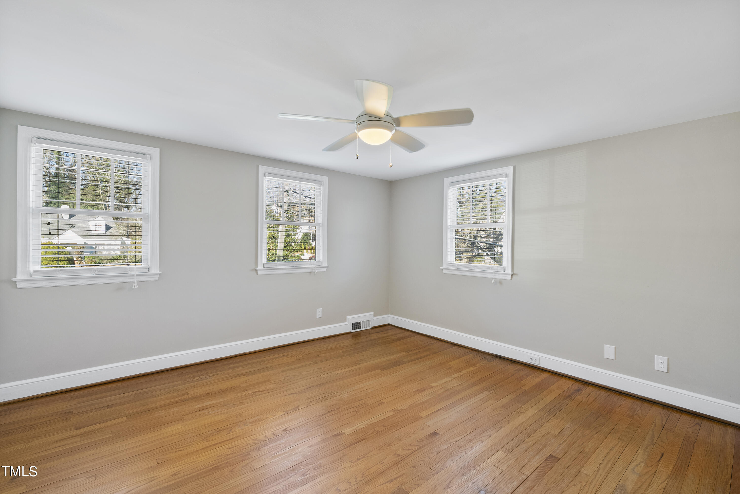 2516 Anderson Drive Raleigh, NC 27608 - Photo 16 of 29 DSC00280