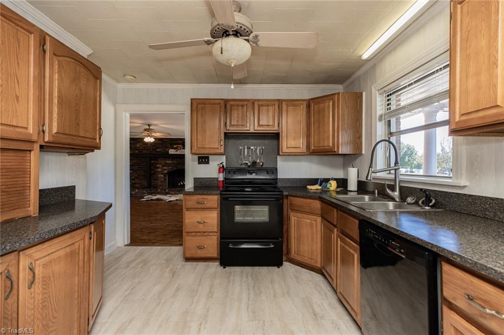 2180 Needmore Road Woodleaf, NC 27054 - Photo 8 of 50