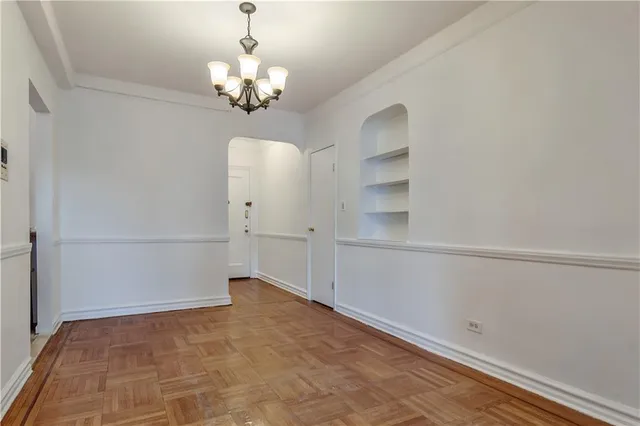 $325,000 | 909 East 29th Street, Unit 3F | Midwood