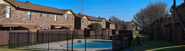 $1,995 | 916 Cedar Terrace, Cedar Hill, TX 75104
