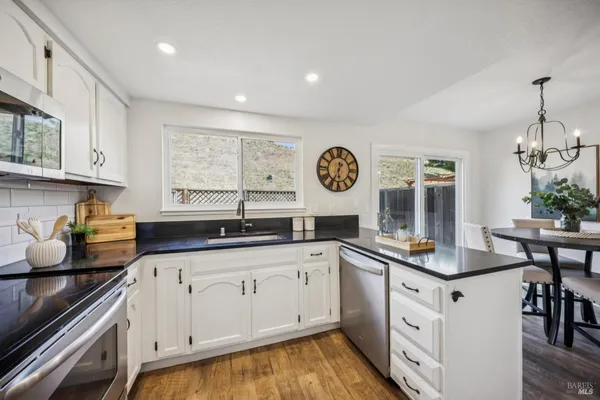 $637,000 | 2033 Hawthorne Terrace, Novato, CA 94945