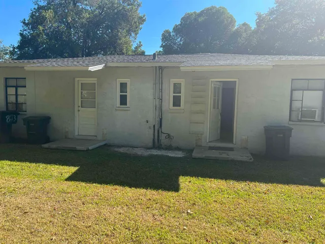 $850 | 879 Campus Circle, Unit 2, Tallahassee, FL 32304