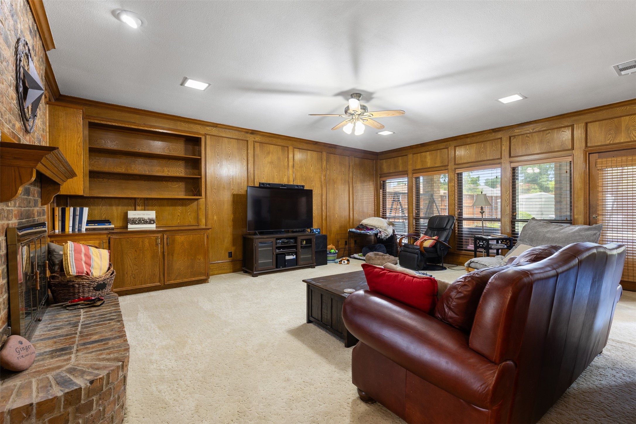 2112 Hunters Ridge Carrollton, TX 75006 - Photo 9 of 36