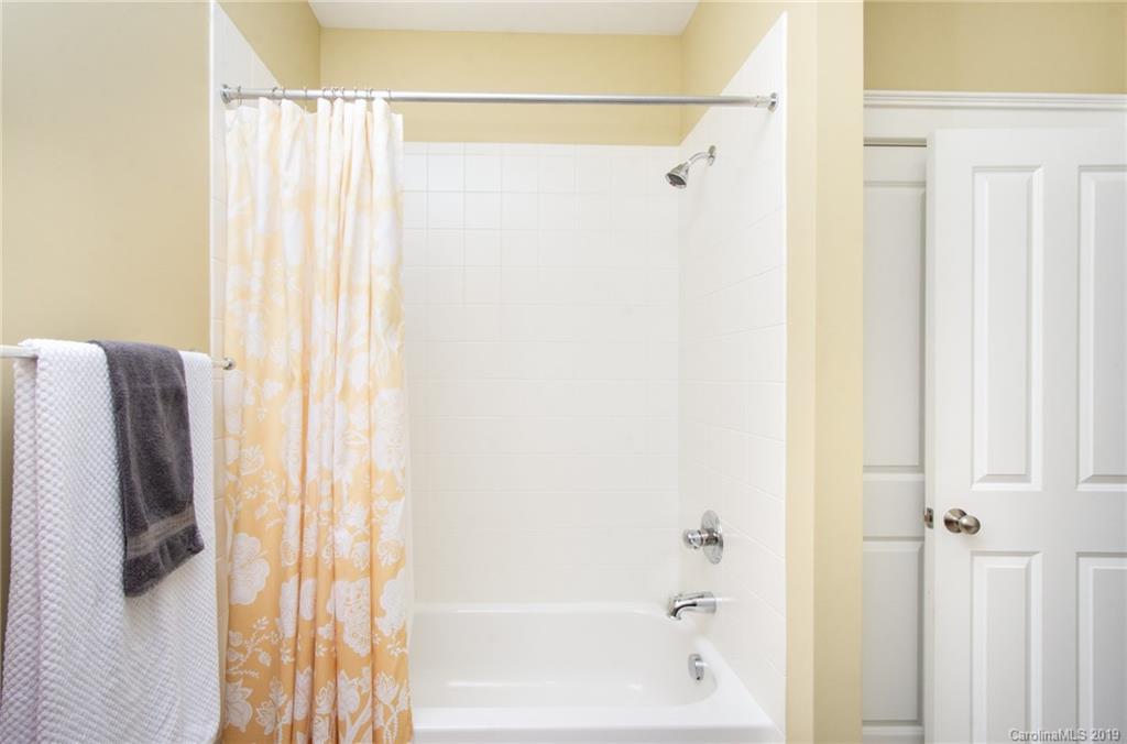 809 Elswick Court Fort Mill, SC 29708 - Photo 27 of 36 Gallery Image 27