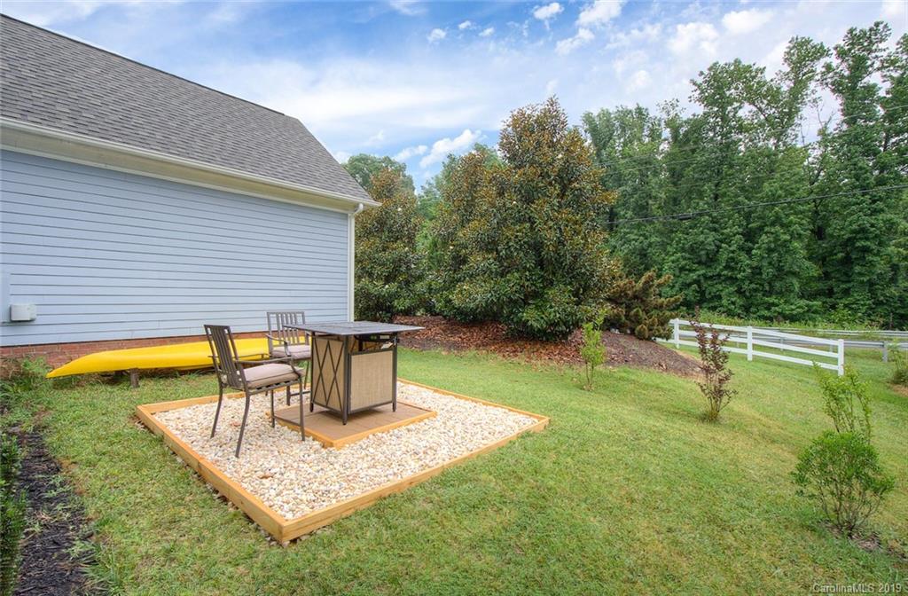 809 Elswick Court Fort Mill, SC 29708 - Photo 35 of 36 Gallery Image 35