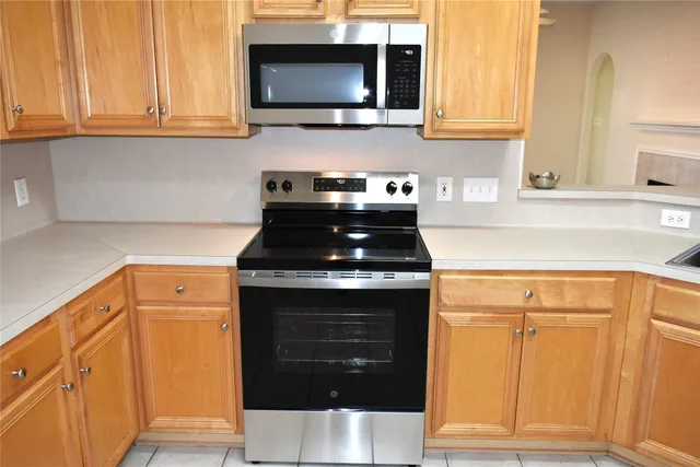 $2,200 | 15318 Ochre Leaf Trail, Cypress, TX 77433