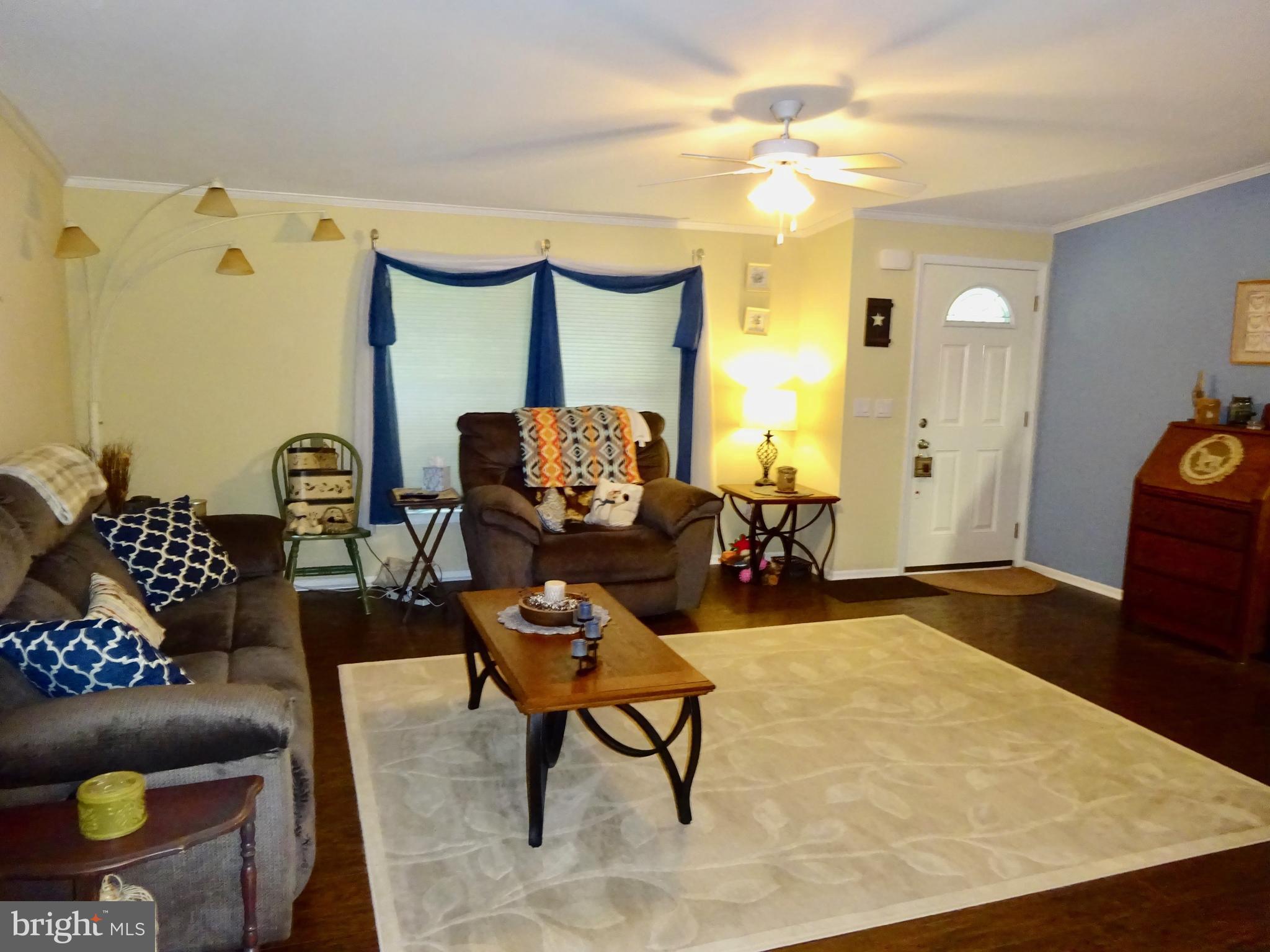 435 Ash Road Morgantown, PA 19543 - Photo 14 of 62 Living room