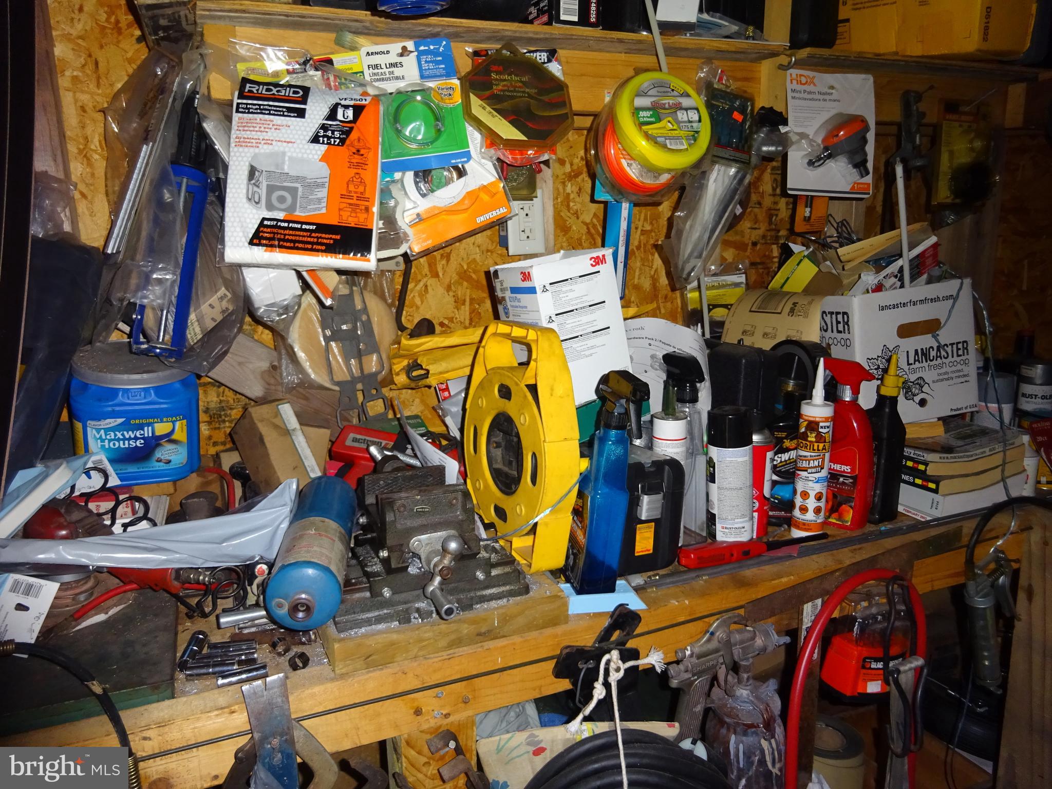 435 Ash Road Morgantown, PA 19543 - Photo 51 of 62 Power tools