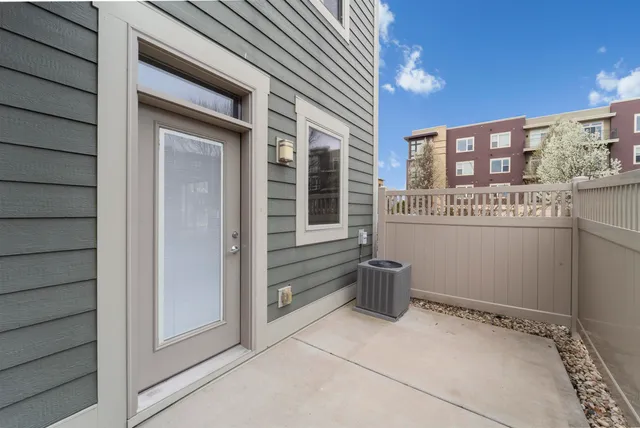 $330,000 | 2811 No Oaks, Fitchburg, WI 53711