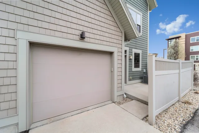 $330,000 | 2811 No Oaks, Fitchburg, WI 53711