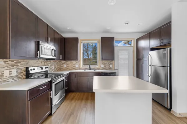 $315,000 | 2811 No Oaks, Fitchburg, WI 53711