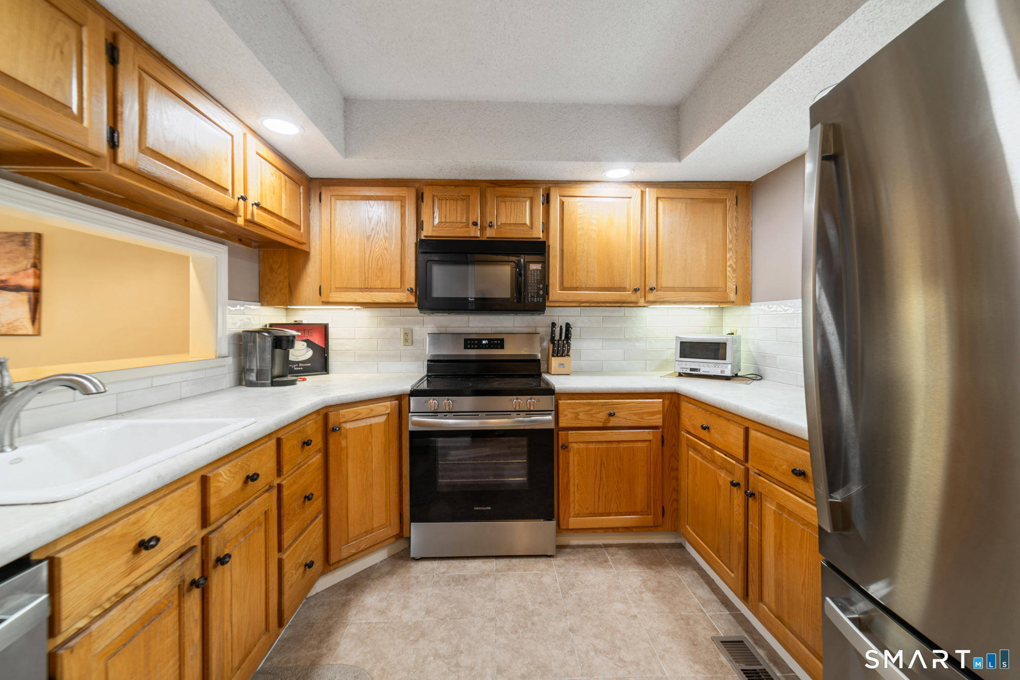 791 Long Hill Road, Unit E Middletown, CT 06457 - Photo 5 of 40
