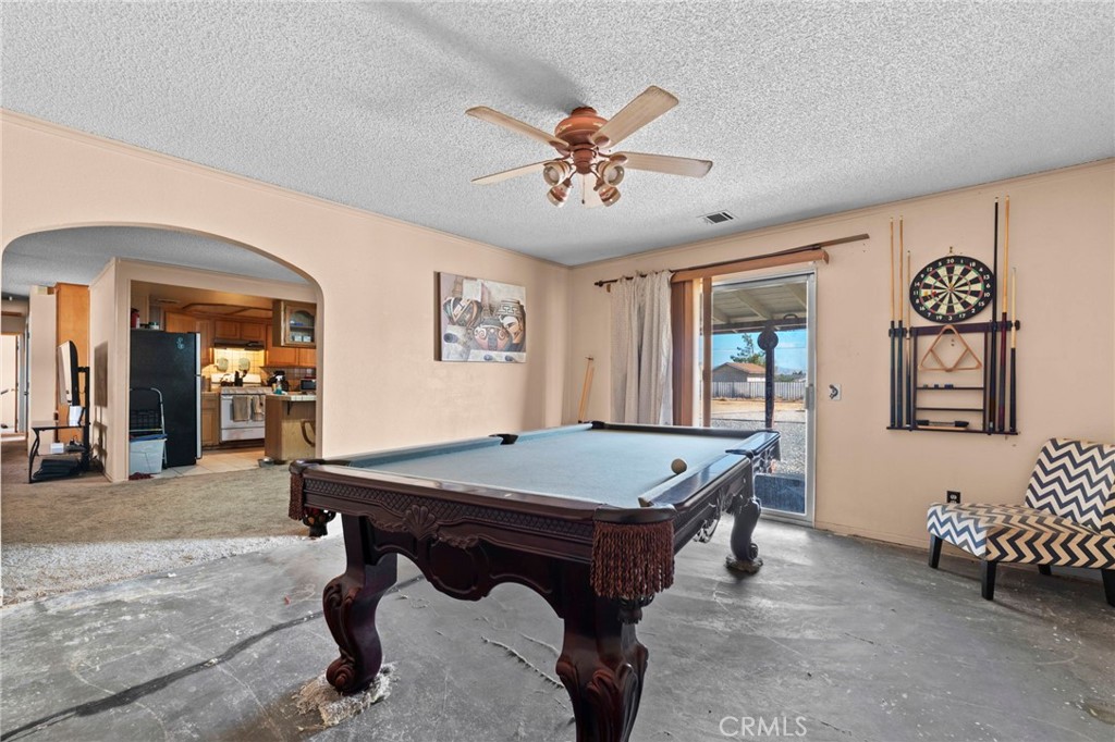 20971 Thunderbird Road Apple Valley, CA 92307 - Photo 26 of 40 Gallery Image 26