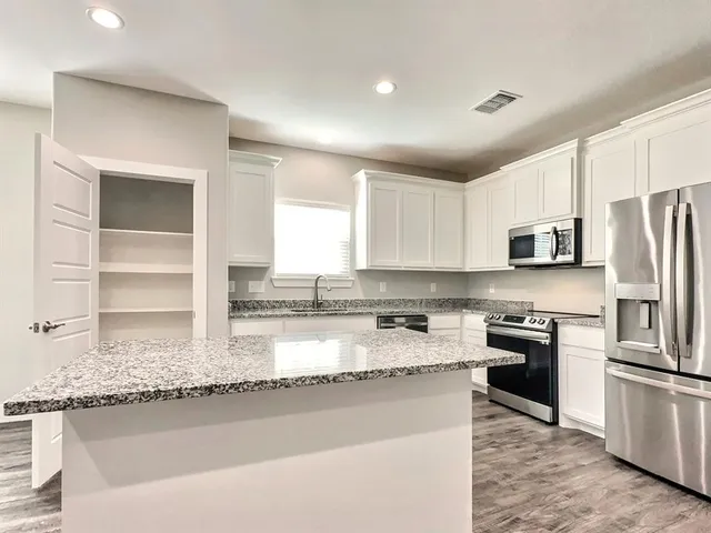 $1,650 | 1036 Ray Drive, Denison, TX 75020