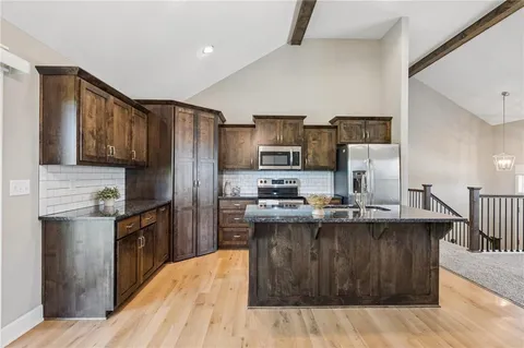 $421,599 | 20602 Copper Creek Drive, Peculiar, MO 64078