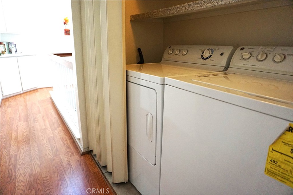 1604 Vía Rosa Baldwin Park, CA 91706 - Photo 9 of 27 a utility room with dryer and washer