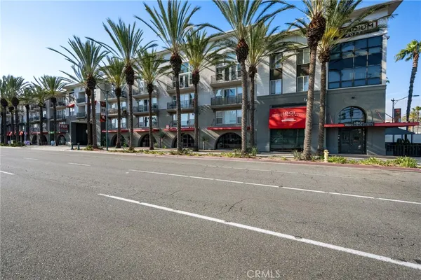 $495,000 | 1801 East Katella Avenue, Anaheim, CA 92805