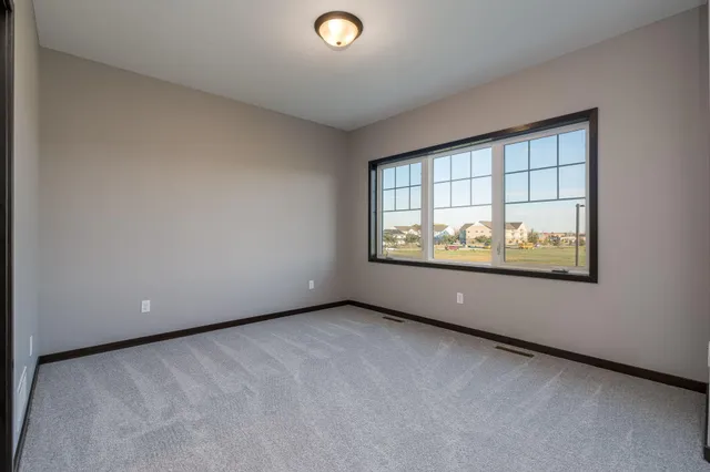 $309,900 | 3052 Bluestem Trail, Mankato, MN 56001