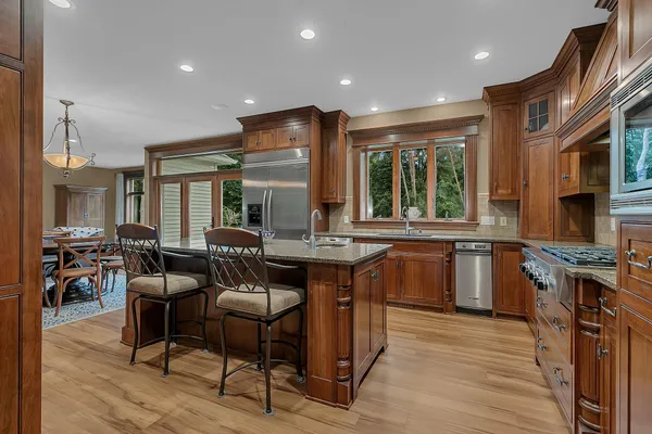 $1,100,000 | 90 27th Street North, Sartell, MN 56377