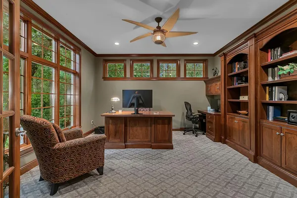 $1,100,000 | 90 27th Street North, Sartell, MN 56377