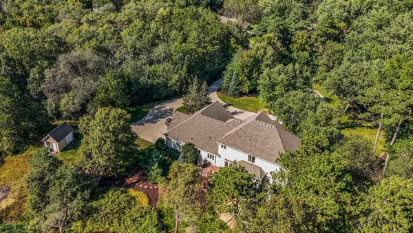 $1,100,000 | 90 27th Street North, Sartell, MN 56377