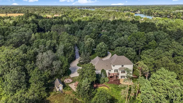 $1,100,000 | 90 27th Street North, Sartell, MN 56377