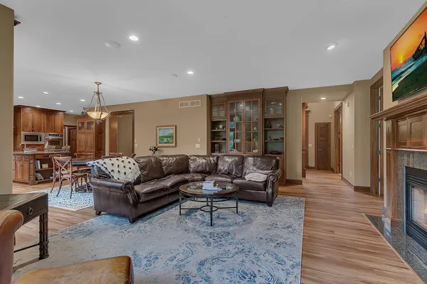 $1,100,000 | 90 27th Street North, Sartell, MN 56377
