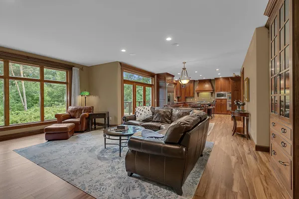 $1,100,000 | 90 27th Street North, Sartell, MN 56377