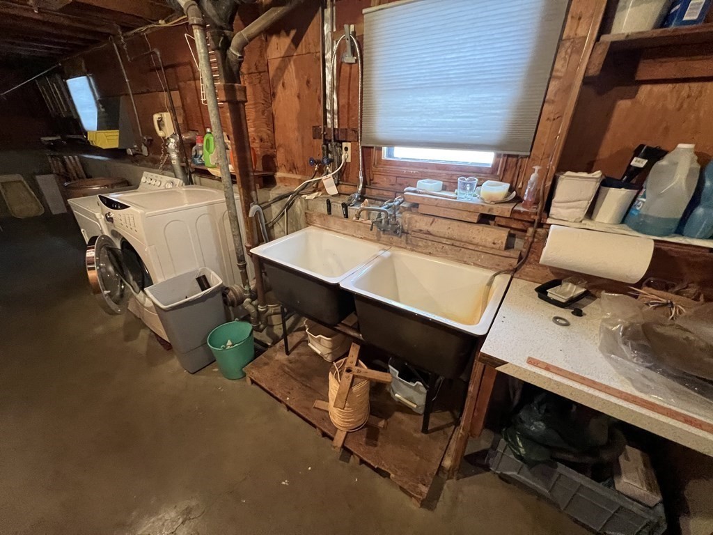 7 Johnson Road Sharon, MA 02067 - Photo 22 of 26 a room with gym equipment