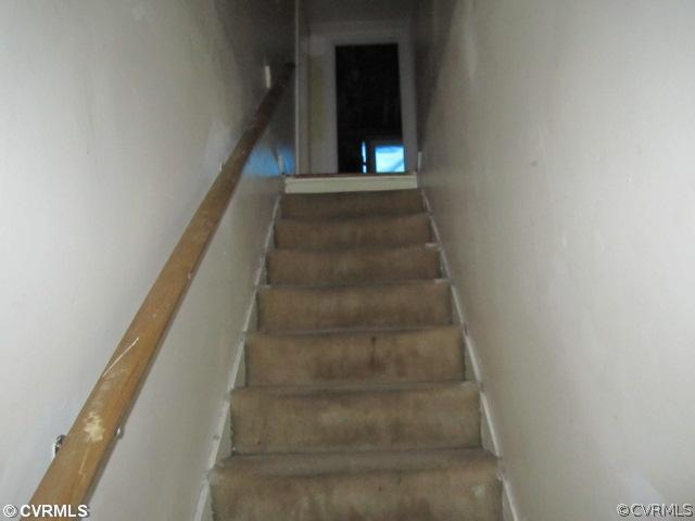 8106 Michael Road Richmond, VA 23229 - Photo 8 of 12 Other - Staircase